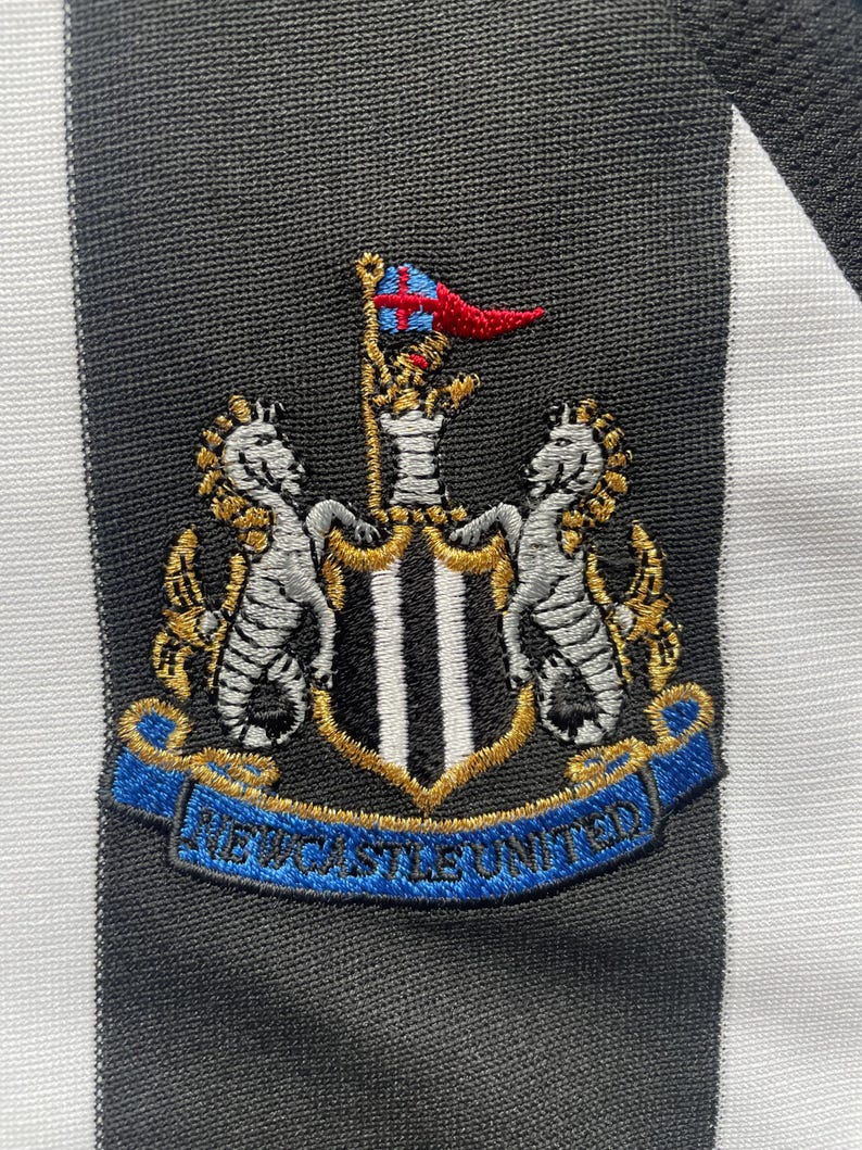 Vintage Adidas Newcastle Home Shirt 2005 -07 (very good) Adults XS / Youths see below image 3