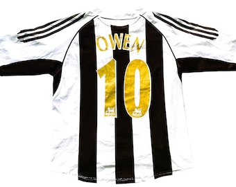 Newcastle Home Shirt 2005 -07 OWEN 10 (fair) Adults XS / Youths 32/34 164