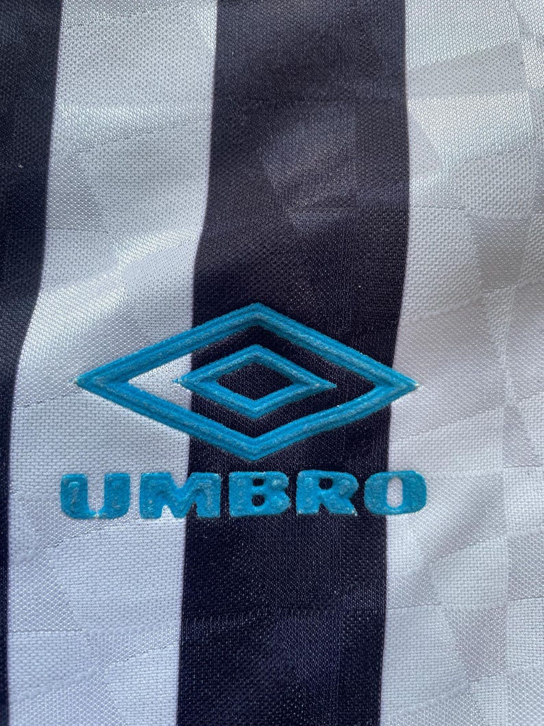 Newcastle Hemmatröja 1991-93 Umbro (mycket bra) Vuxen Small bild 4