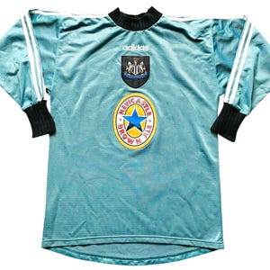 Vintage Adidas Newcastle Goalkeeper Shirt 1996-97 (good) Small