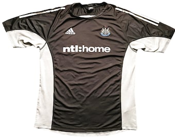 Vintage Adidas Newcastle Training Shirt 2002-03 (fair) Adults Medium 42/44