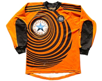Camisa de goleiro vintage do Newcastle United, Adidas, temporada 1997-98 (em bom estado), tamanho adulto XS / tamanho infantil grande 152