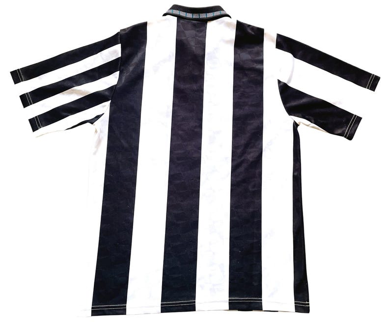Newcastle Hemmatröja 1991-93 Umbro (mycket bra) Vuxen Small bild 2