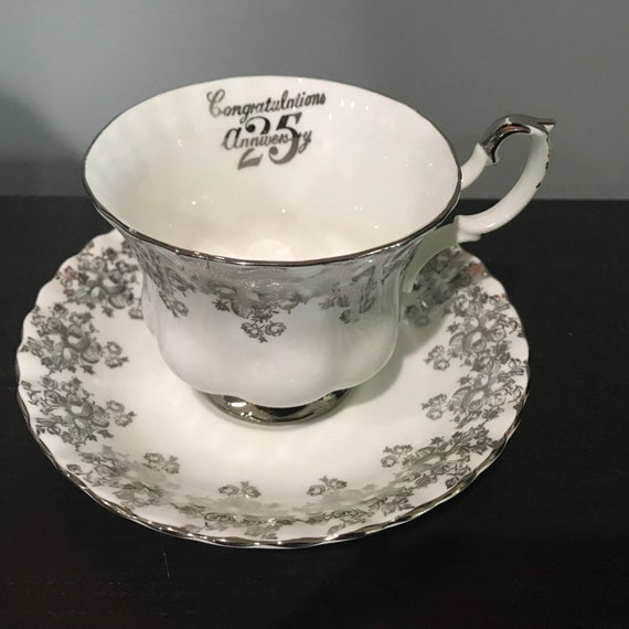 Royal Albert Bone China Wedding Anniversary Teacup /& Saucer Anniversary Teacup English Teacup SHIPPING INCLUDED Royal Albert Teacup