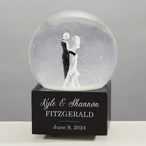 Engraved Wedding Couple Snow Globe, Personalized Snow Globe