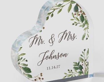 Personalized Laurels Wedding Cake Topper – Acrylic Heart Keepsake
