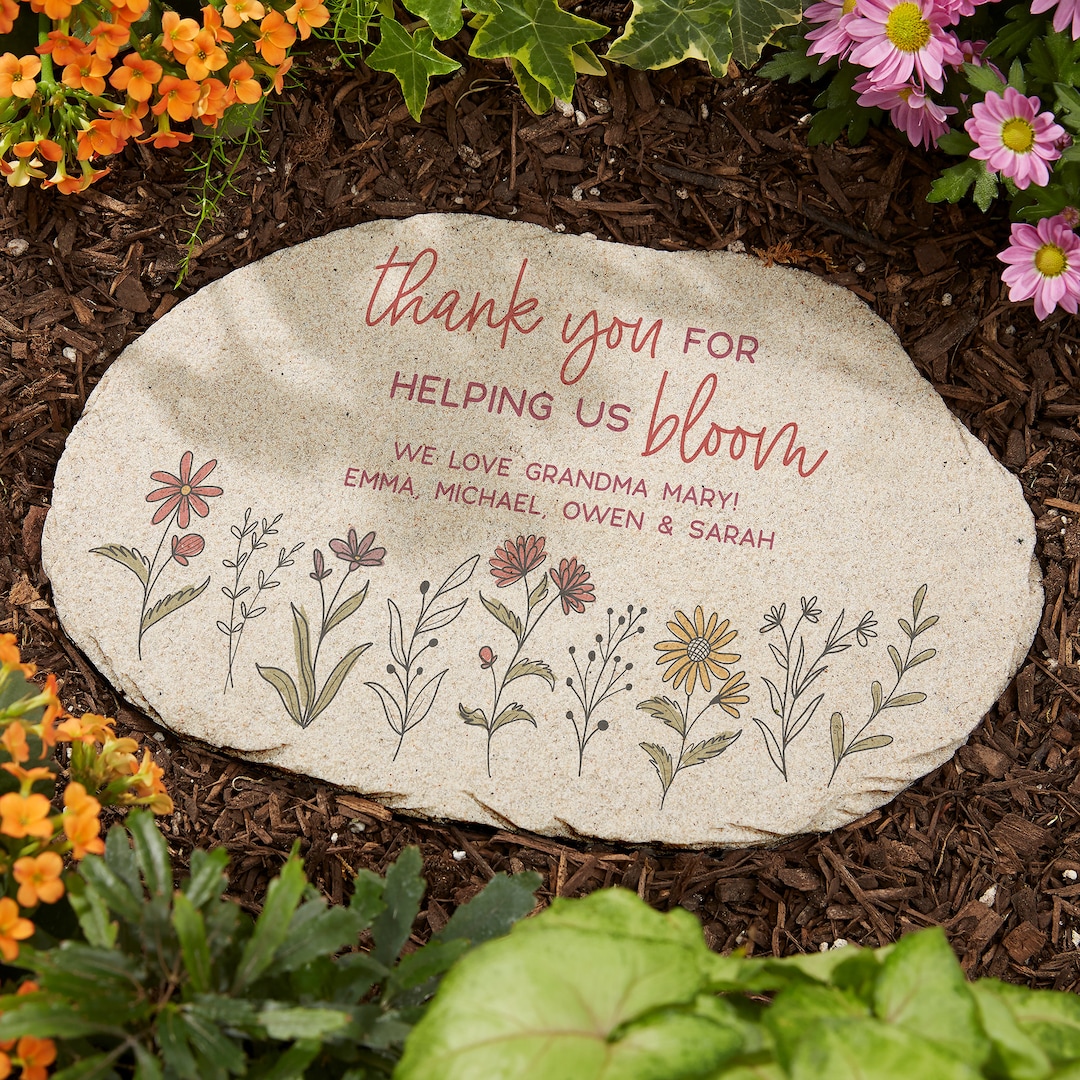 Personalized Garden Stone – Floral Engraved Mother's Day Gift