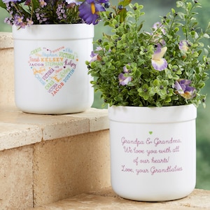 Close to Her Heart Personalized Outdoor Flower Pot, Outdoor & Garden, Garden, Mother's Day Gift, Gifts for Mom, Gifts for Grandma, For Her