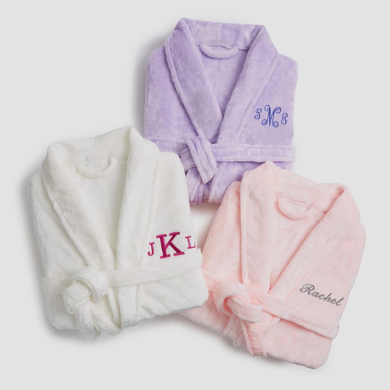 Personalized White Fleece Robe for Women – Embroidered Short Spa Bathrobe – Bridal Getting Ready Robe – Cozy Lounge Robe image 15