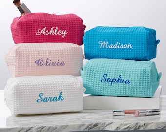 Embroidered Waffle Makeup Bag – Personalized Bridesmaid Gift