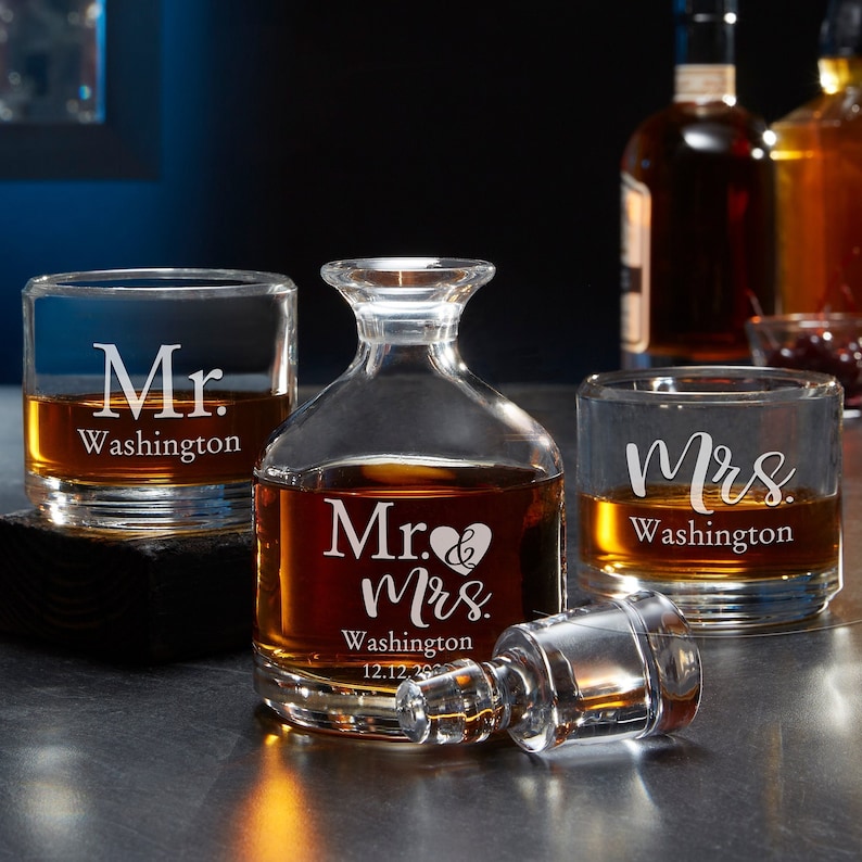 Elegant Couple Personalized Duet Stacking Decanter Set - Thumbnail 2