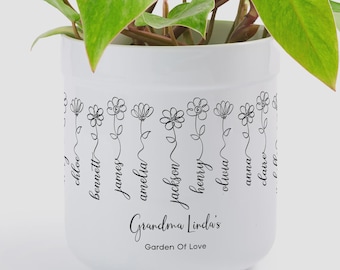 Personalized Garden of Love Flower Pot – Custom Family Names Outdoor Planter