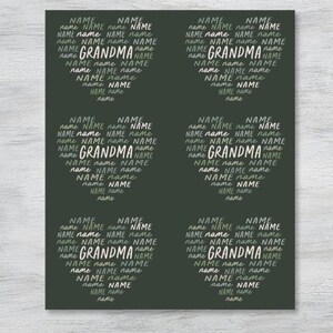 Puede incluir: Cuatro dise&ntilde;os de papel de regalo verde con la palabra "Abuela" en blanco rodeada de la palabra "Nombre" en verde y blanco.