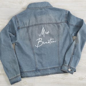 Bride Embroidered Jean Jacket, Wedding, For Her, Bride, Pre-Wedding, Bachelorette, Bachelorette Party, Bridesmaid, Gift, Maid of Honor