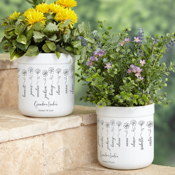 Garden of Love Personalized Outdoor Flower Pot, Personalized Gift for Her,  Mother's Day Gift, Gift for Grandma, Flower Pot, Planter 