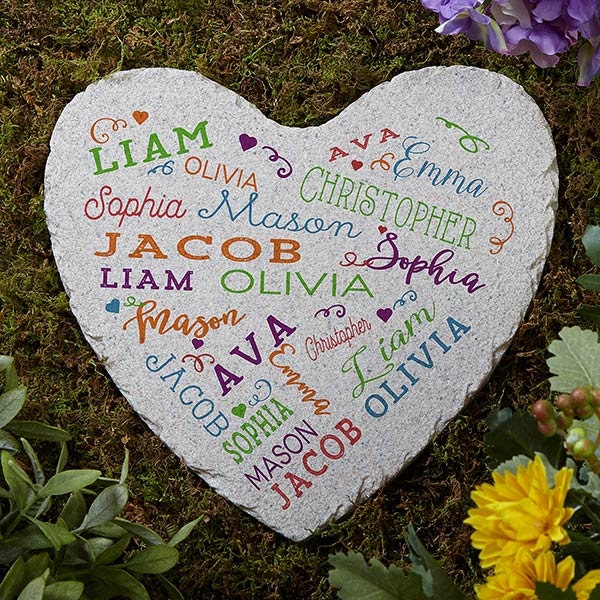 Close to Her Heart Personalized Garden Stone, Mother's Day Gifts, Personalized Gifts for Her, Personalized Outdoor Decor