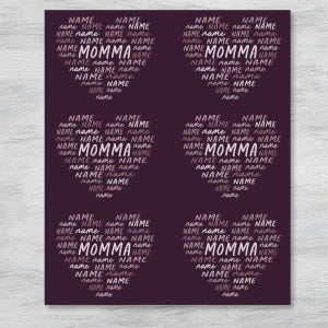 Puede incluir: Fondo morado con un patr&oacute;n repetido de la palabra "NAME" en texto blanco y la palabra "MOMMA" en texto rosa.