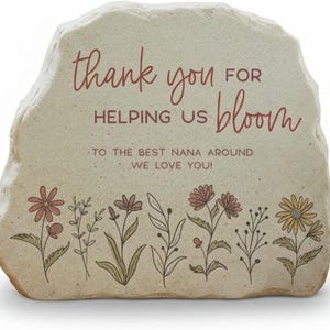 Personalized Love Blooms Here Standing Garden Stone – Custom Outdoor Garden Decor – Sentimental Mother’s Day Garden Gifts for Her