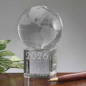 Personalized Graduation Crystal Globe – Custom Class Year Gift with Name & Inspirational Words, Desk Keepsake for Graduate or Scholar