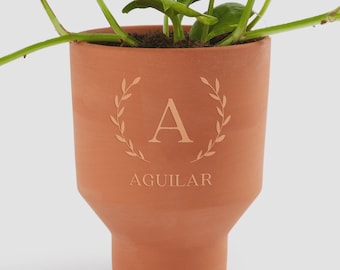 Personalized Name Terra Cotta Planter Pot – Custom Initial Pedestal Plant Pot – Rustic Ceramic Flower Pot Indoor Planter
