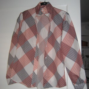 1970&#39;s Polyester Button Top with abstract design