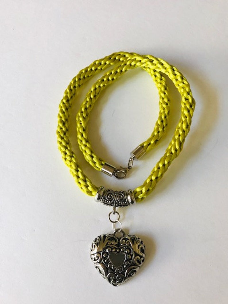 Handmade cord yellow necklace yellowcord handmade necklace Etsy España