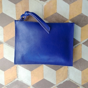 Cartera de cuero azul rey, 10 x 15 cm, azul cobalto brillante, minimalista, con cremallera y borde sin rematar, cierre de piel de zafiro, piel de vaca, regalo.