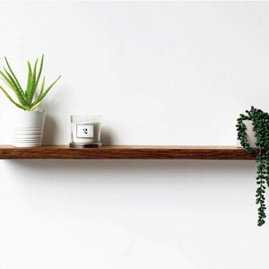 Handcrafted Rustic Oak Floating Shelf: 15cm Deep bild 5
