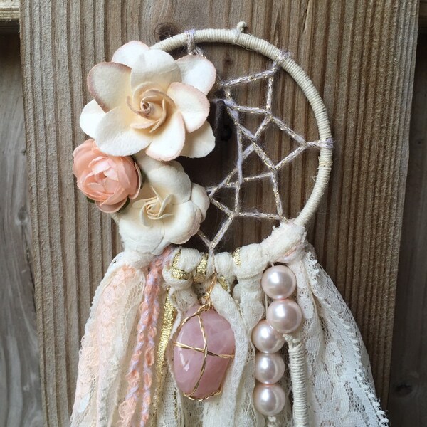 Rose Quartz und Pfirsich Dreamcatcher - Boho - Hippie - Kristalle - positiven Vibes - Inneneinrichtungen