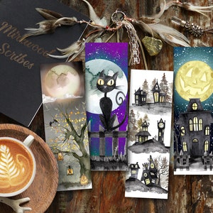 Peut inclure: Quatre marque-pages sur le th&egrave;me d'Halloween avec des illustrations &agrave; l'aquarelle. Le premier marque-page repr&eacute;sente un chat noir assis sur une cl&ocirc;ture avec une pleine lune et des &eacute;toiles en arri&egrave;re-plan. Le deuxi&egrave;me marque-page montre une maison hant&eacute;e avec un clocher et une lune en croissant. Le troisi&egrave;me marque-page repr&eacute;sente une maison hant&eacute;e avec une lune en forme de citrouille. Le quatri&egrave;me marque-page montre un arbre avec des lumi&egrave;res brillantes et une citrouille.