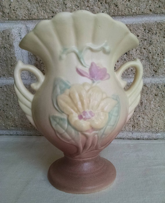 Hull Magnolia Vase No 12 With Matte Finish Hull Art Pottery Etsy