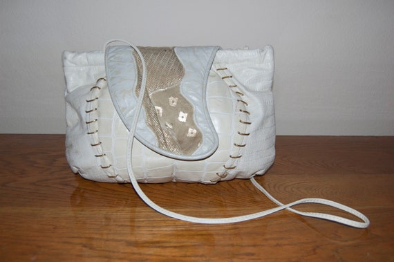 avenue handbags