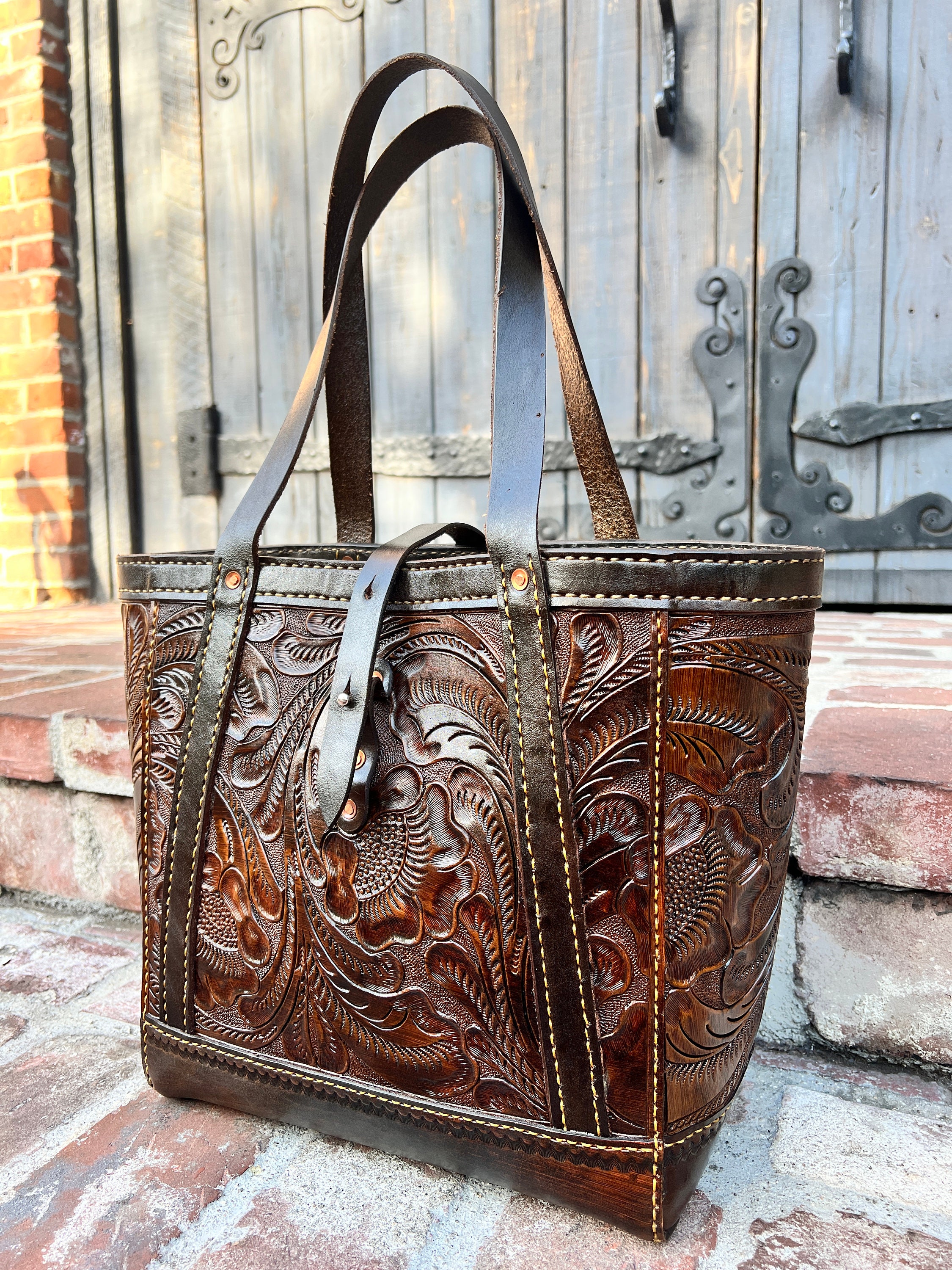 バッグ made in NYC brown leather hand bag Tote Bag Hand-tooled Leather Unixes Retro Vintage Brown
