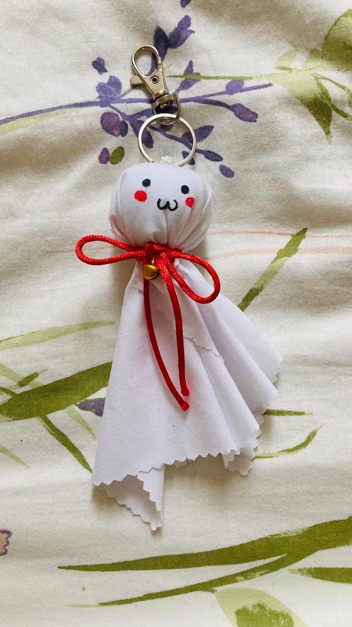 Teru Teru Bōzu - Keyring - Etsy