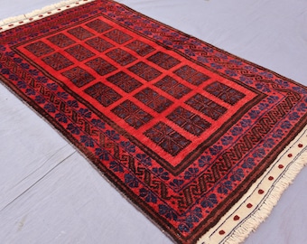 1'10x3'8 フィート ユニークなヴィンテージラグ、アフガニスタンの