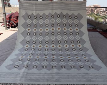 5&#39;7x7&#39;9&quot; Geometric Kilim Rug, Afghan Authentic Handmade Wool Area Rug, Vintage distressed Muted Gray White Muted Rug, Oriental Flatweave Rug