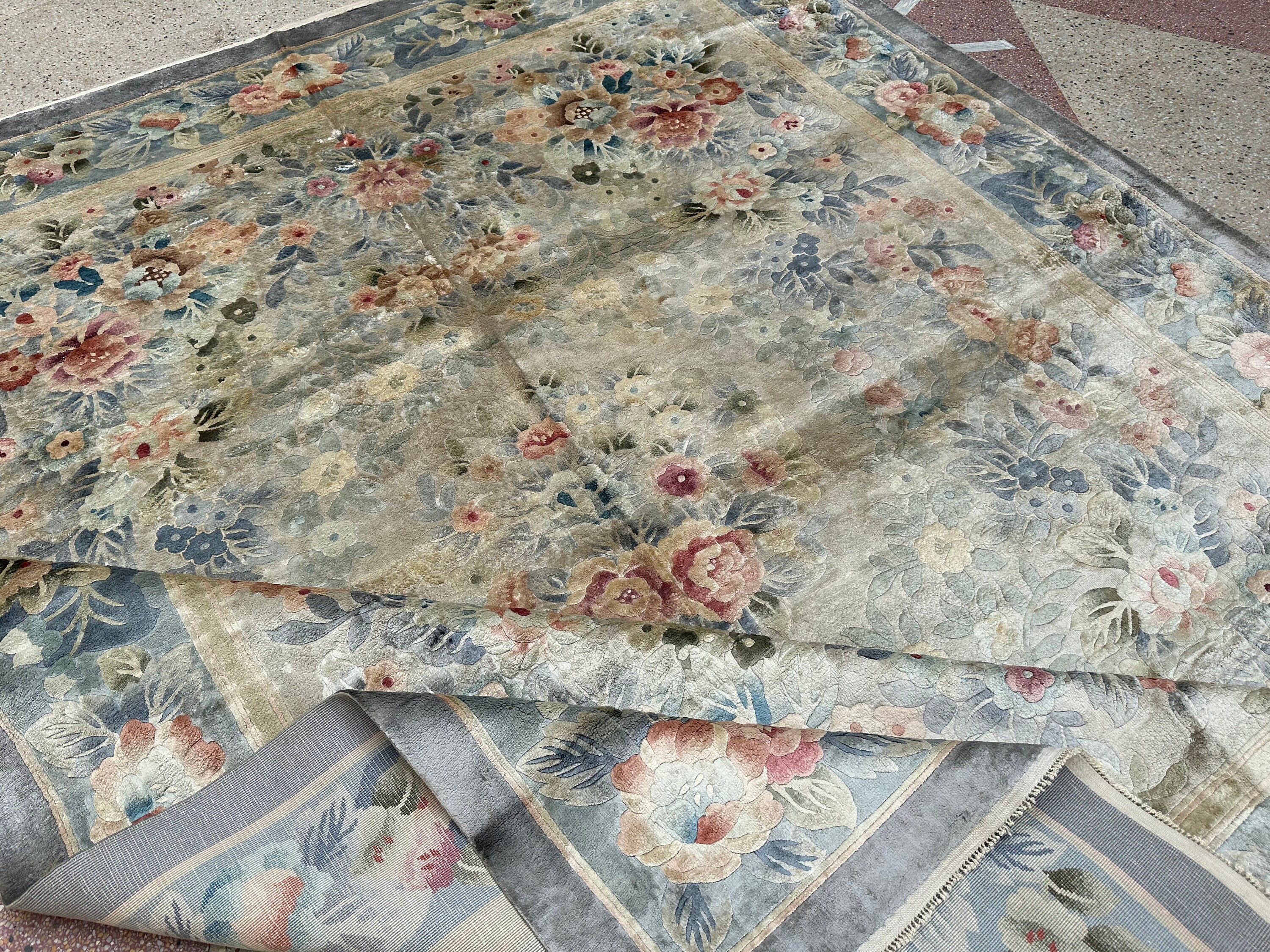 2.5x4 Ft Handmade Vintage Turkish Floral Pattern Wool Accent Rug, Circa  1960 For Sale at 1stDibs