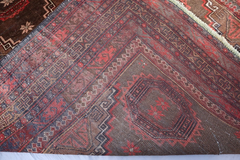 1960s Antique Rug 4x6 ft Afghan Handmade low Pile Distressed Wool Area Rug, Vintage faded Caucasian Geometric Red Brown Rug, Office Bedroom image 10