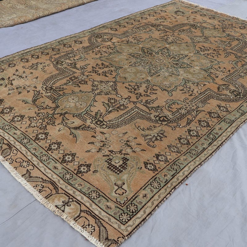 Gold Neutral Oriental Rug - Etsy