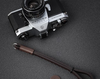 Full leather wrist strap from Deadcameras for Leica M, Fuji X, Sony A & others