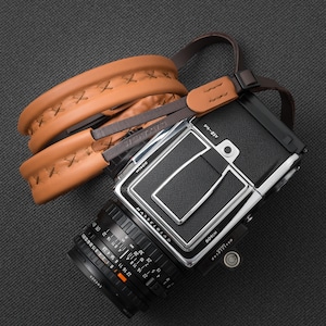 Deadcameras - XL Full leather Strap for Hasselblad V, Fuji GFX, Mamiya 645