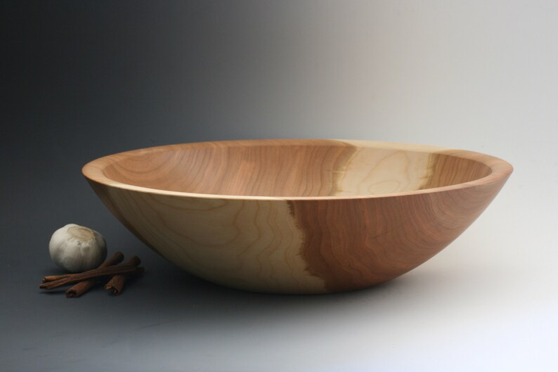 Large Wooden Salad Serving or Fruit Bowl. 13#39;#39; Black Che Large Wooden Salad Serving or Fruit Bowl. 13#39;#39; Black Che