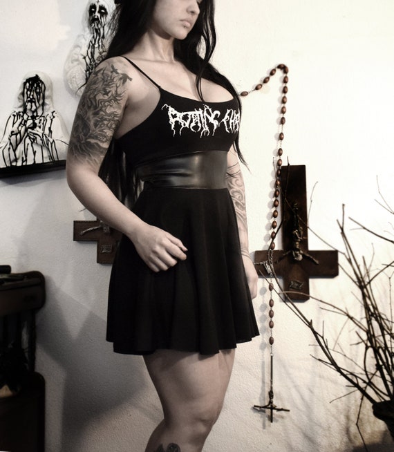 Vestido hecho a mano Cristo podrido vestido de metal negro - Etsy México Vestido hecho a mano Cristo podrido vestido de metal negro - Etsy México