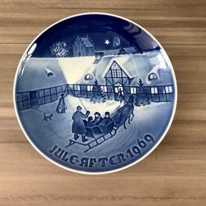 Vintage B&G jule after 1969 Arrival of Christmas Guests Christmas plate, Copenhagen blue plate,Denmark porcelain,Bing Grondahl