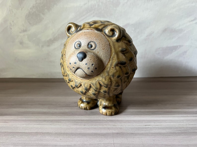 Vintage Pottery Lion Figurine by Toscany Made in Japan image 1