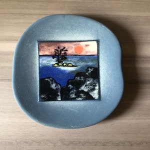 Vintage Arabia Finland Small Blue Wall Seasons  Plate  Heljä Liukko-Sunstrom