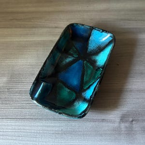 Vintage Italian Bitossi Aldo Londi Vetrata Pattern small ashtray in shades of blue and turquoise