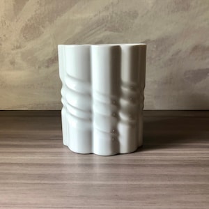 Vintage vase Hutschenreuther porcelain white vase