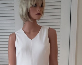 Vintage Elegant Gruppo GFT white acetate/silk v-neck sleeveless column dress perfect for a wedding