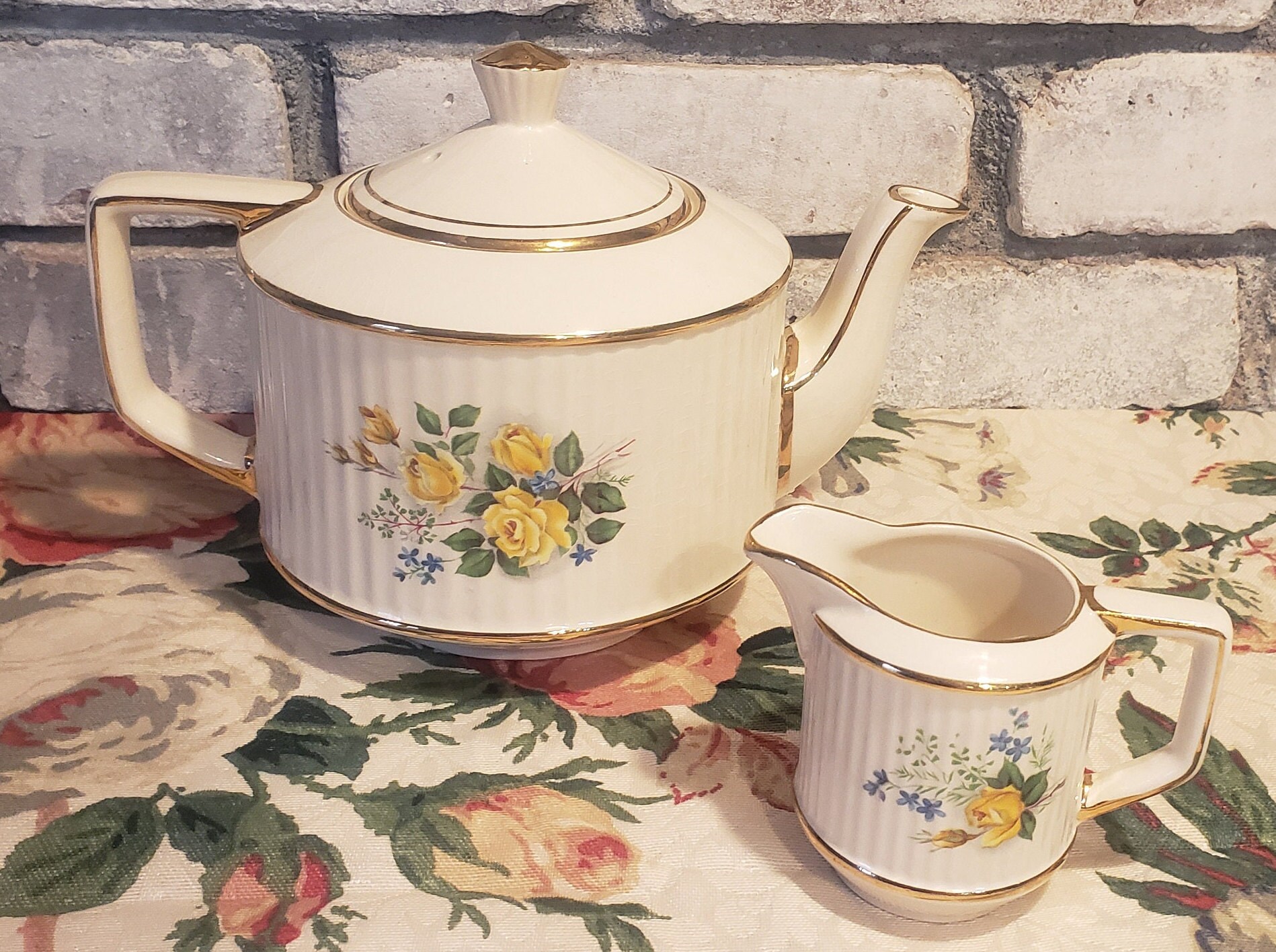 Vintage 1950's Sadler #3153 Yellow Rose and Blue Forget-me